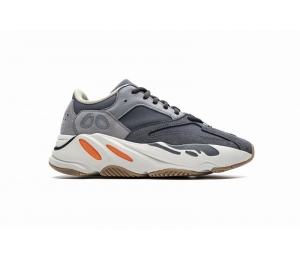 Adidas Yeezy Boost 700 